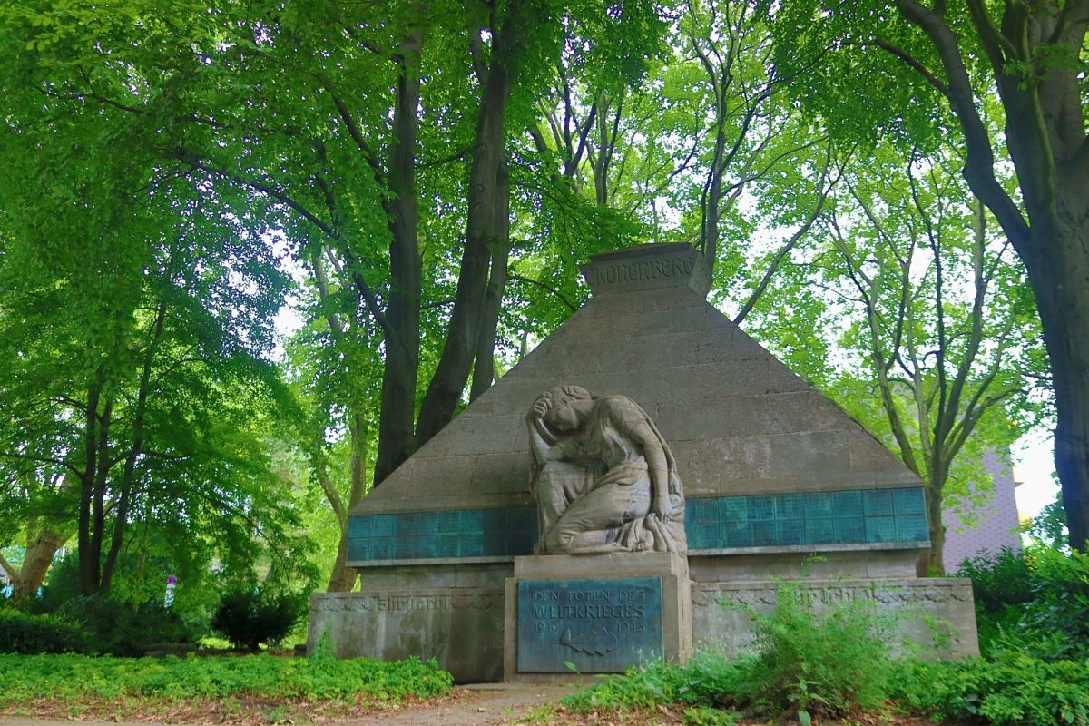 Das Cronenberger Ehrenmal